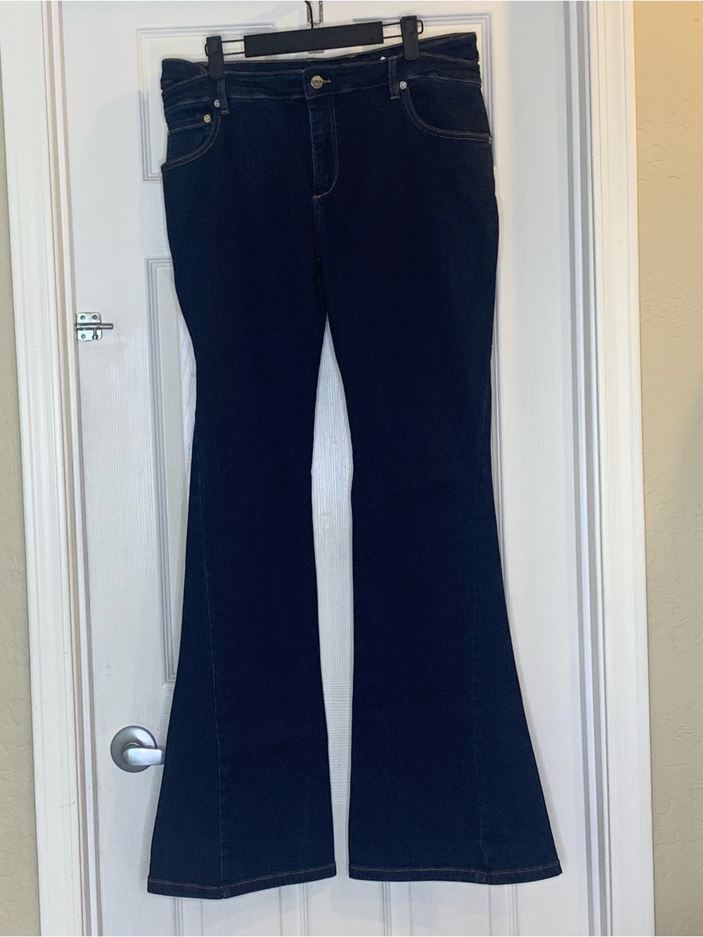 SEROYA Trisha Mid Rise Flare Jean in Deep Blue Size 30 Inseam 35”